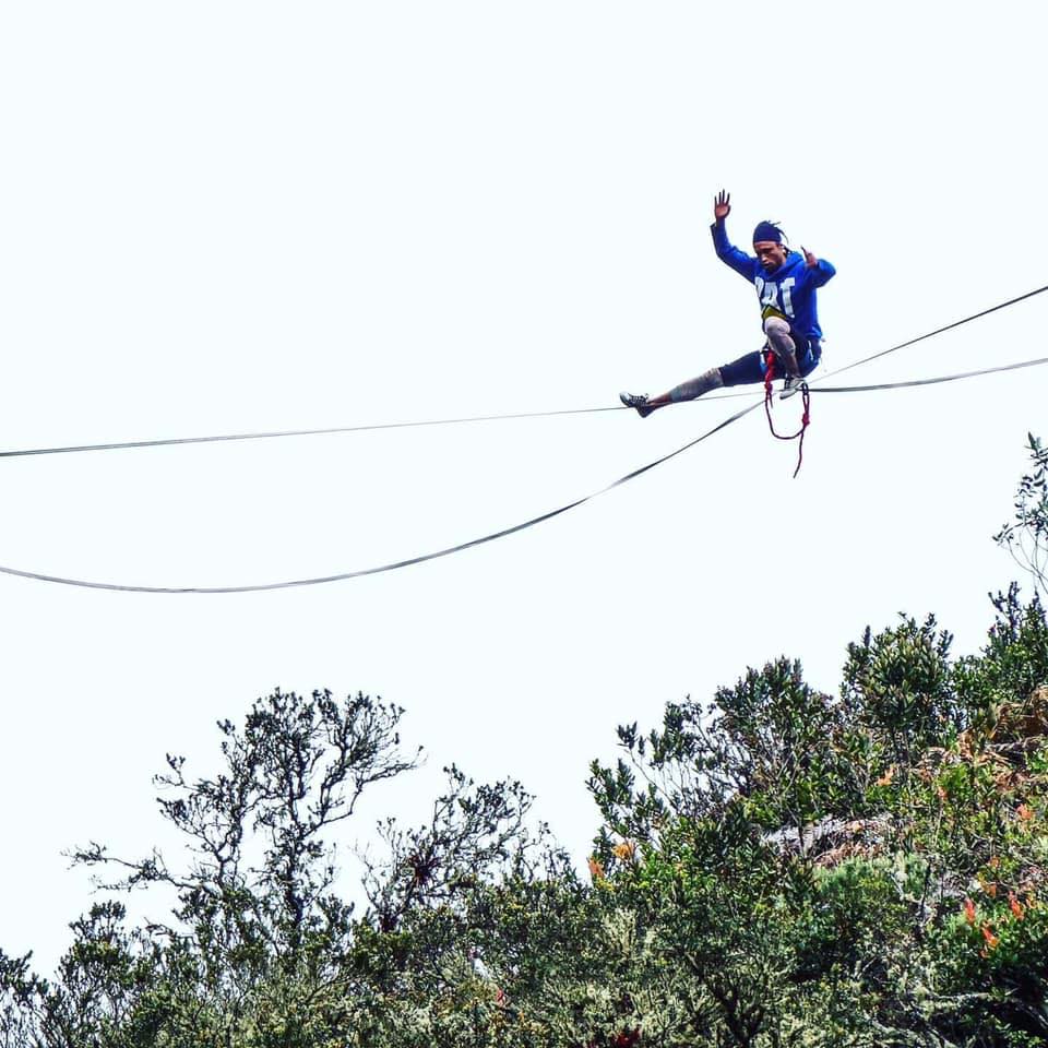 Slackline Talleres de cuerda floja en Suacha.