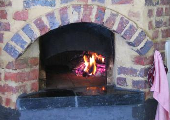 Único horno a leña para almojábanas en Cundinamarca está en Suacha.
